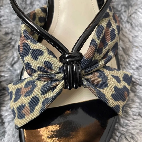 Women’s Shoes (Like New) - Picture 5 of 5